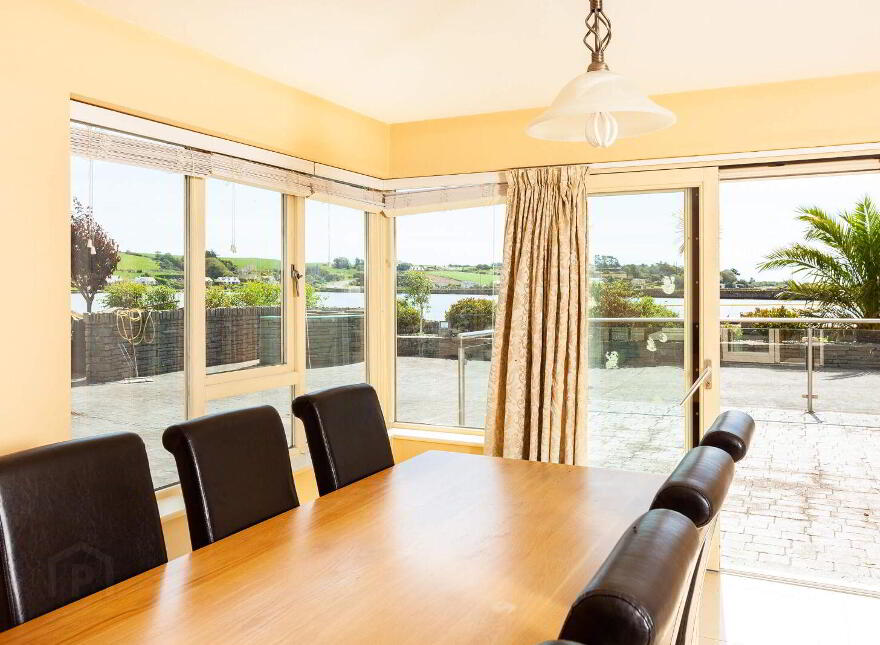 Sunny Rock, Church Road, Rosscarbery, P85PX26