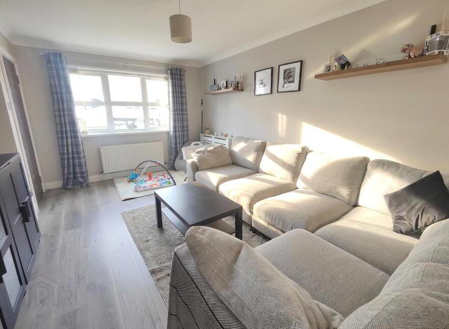 5 Lyndhurst Row, Belfast, BT13 3XX