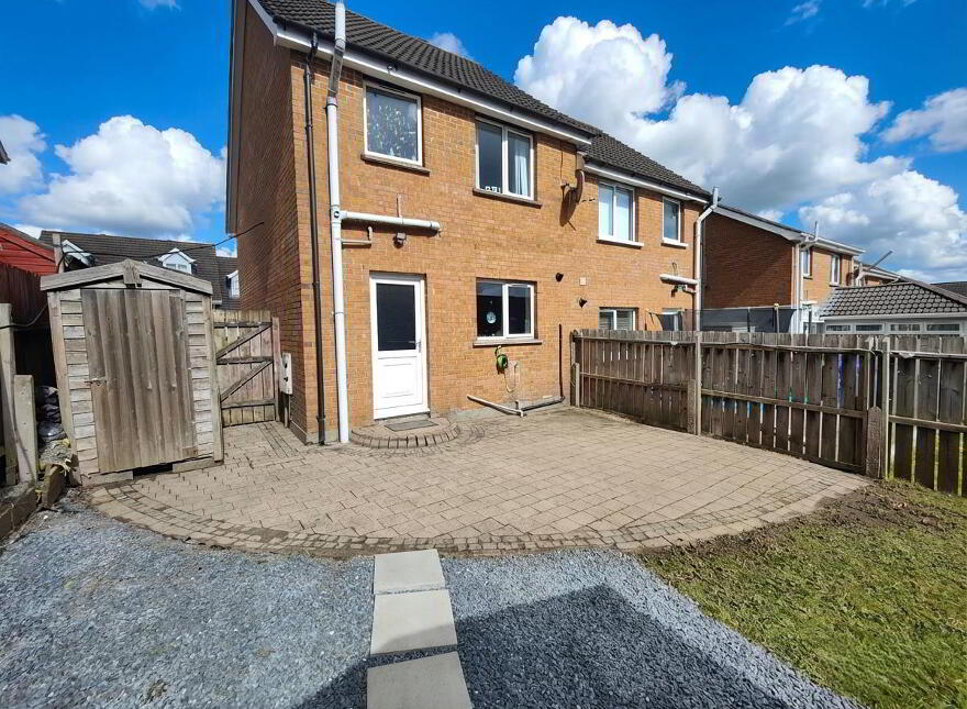 5 Lyndhurst Row, Belfast, BT13 3XX