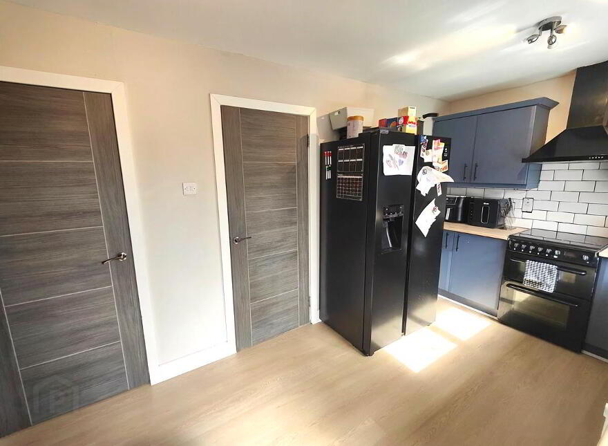 5 Lyndhurst Row, Belfast, BT13 3XX
