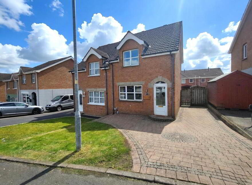 5 Lyndhurst Row, Belfast, BT13 3XX