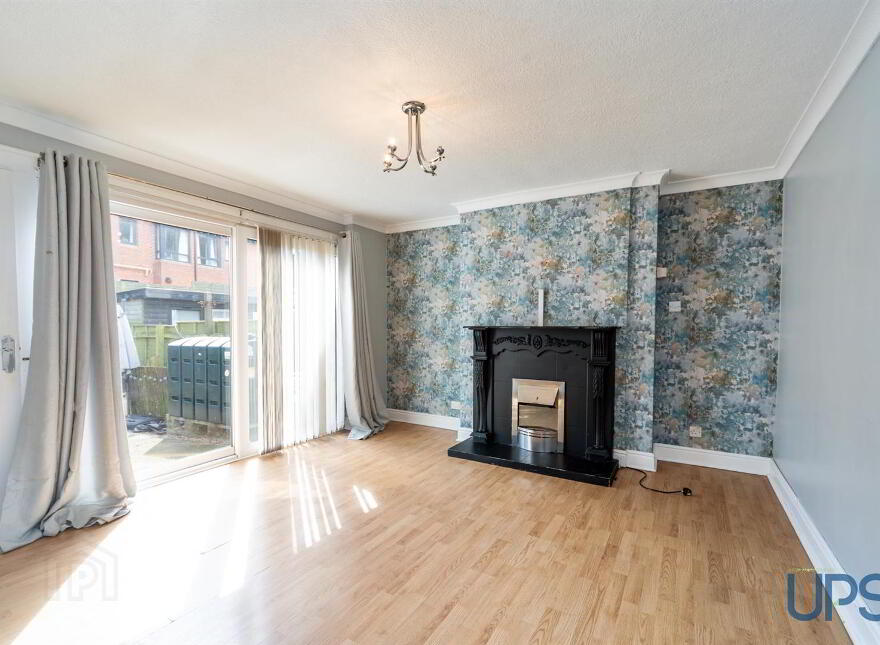 28 Moyard Park, Belfast, BT12 7FS