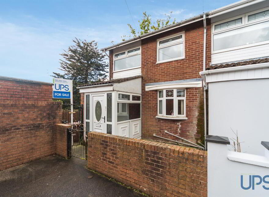 28 Moyard Park, Belfast, BT12 7FS