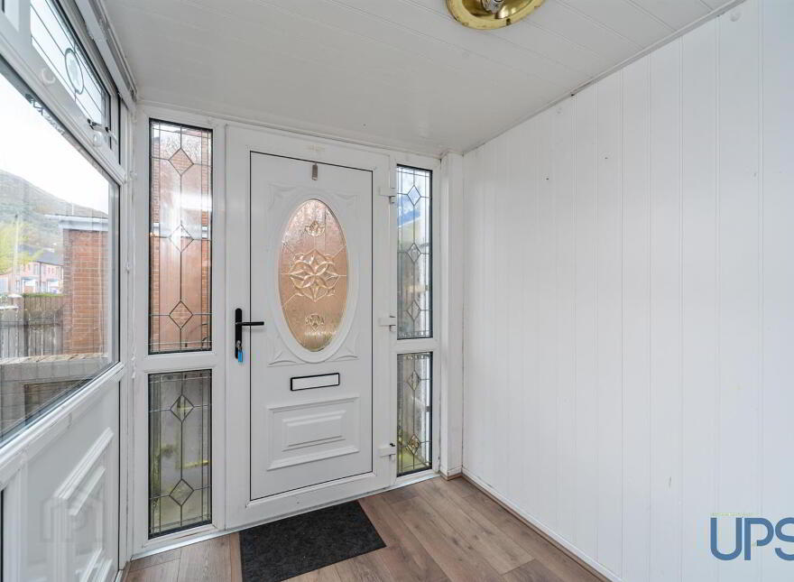 28 Moyard Park, Belfast, BT12 7FS