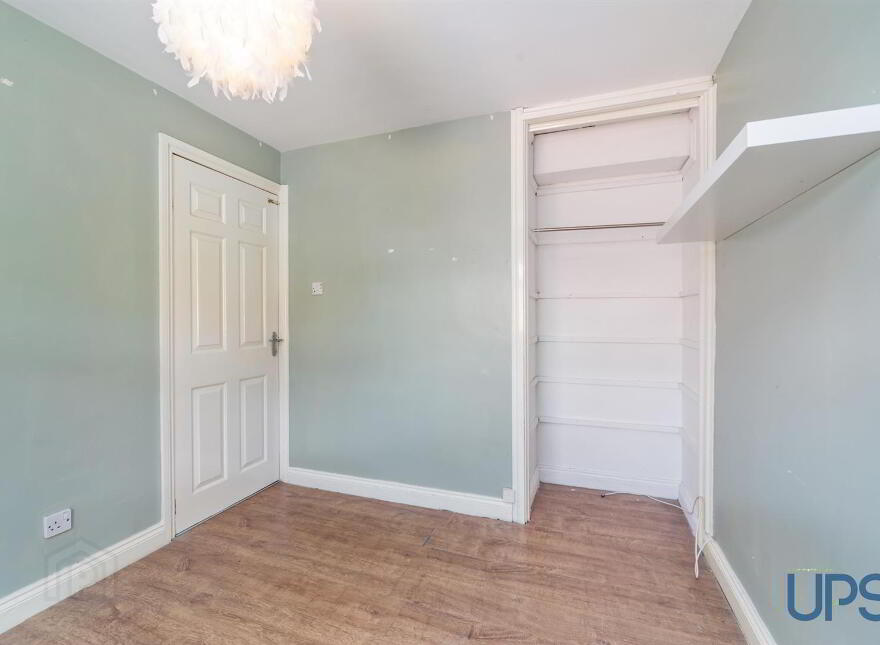 28 Moyard Park, Belfast, BT12 7FS