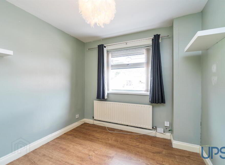 28 Moyard Park, Belfast, BT12 7FS