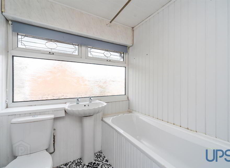 28 Moyard Park, Belfast, BT12 7FS
