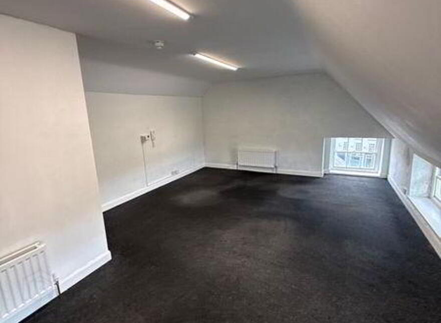 Avonmore House, 15 Church Square, Banbridge, BT32 4AP