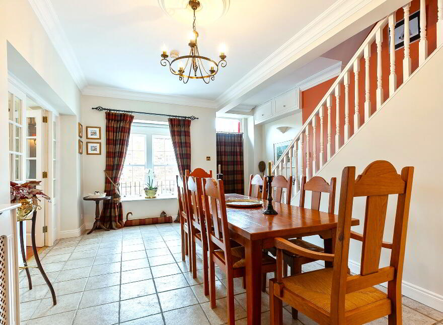 24 Main Street, Royal Hillsborough, BT26 6AE