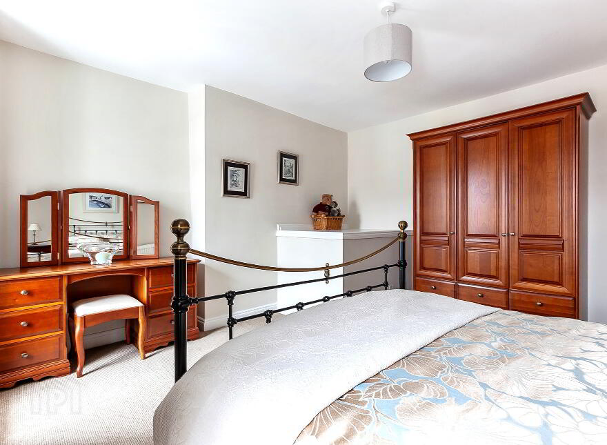 24 Main Street, Royal Hillsborough, BT26 6AE