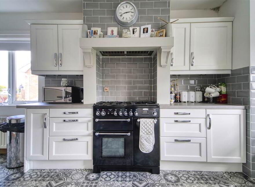 18 Whitla Road, Lisburn, BT28 3PP