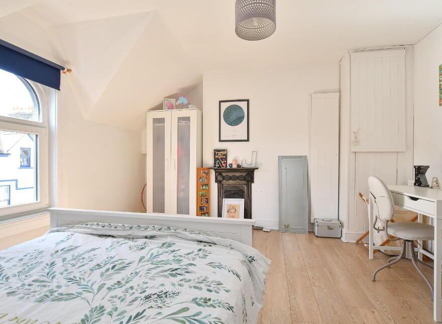 65 Victoria Road, Bangor, BT20 5ER