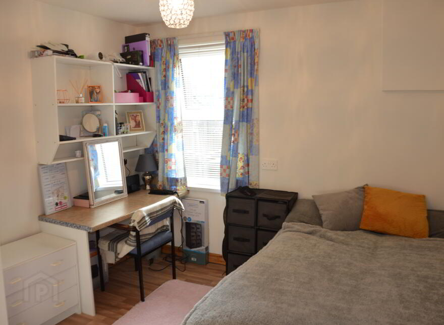 Flat 2 72 Fitzroy Av, Belfast, BT7 1HX