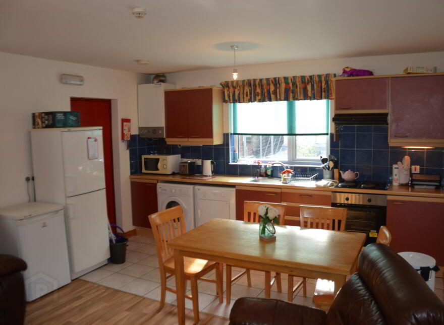 Flat 2 72 Fitzroy Av, Belfast, BT7 1HX