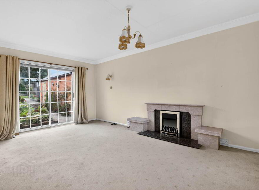 10 Waverley Avenue, Lisburn, BT28 1JS