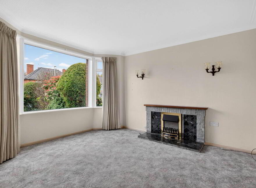 10 Waverley Avenue, Lisburn, BT28 1JS