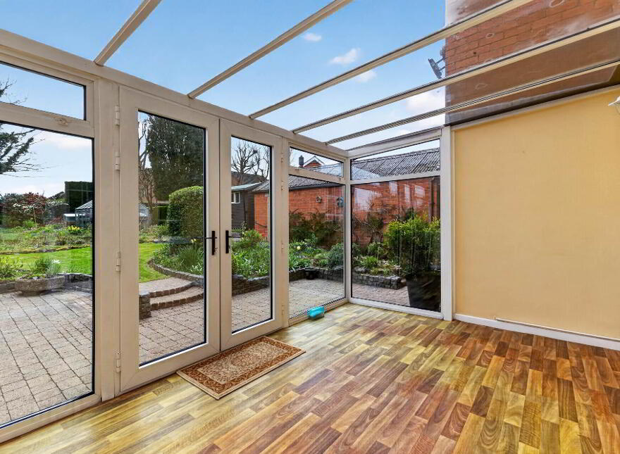 10 Waverley Avenue, Lisburn, BT28 1JS