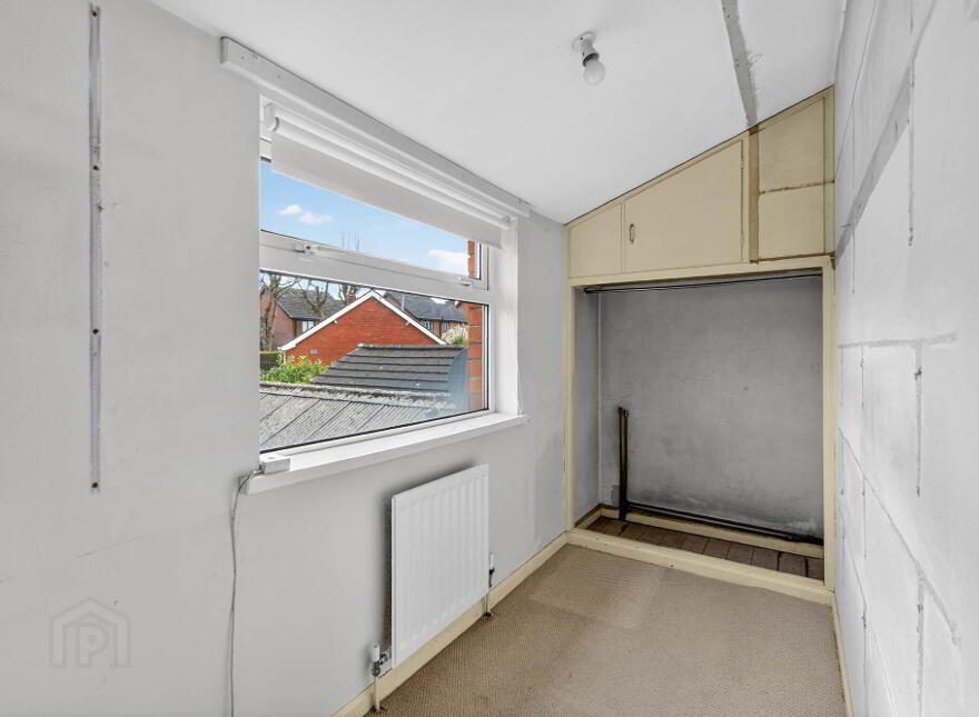 10 Waverley Avenue, Lisburn, BT28 1JS