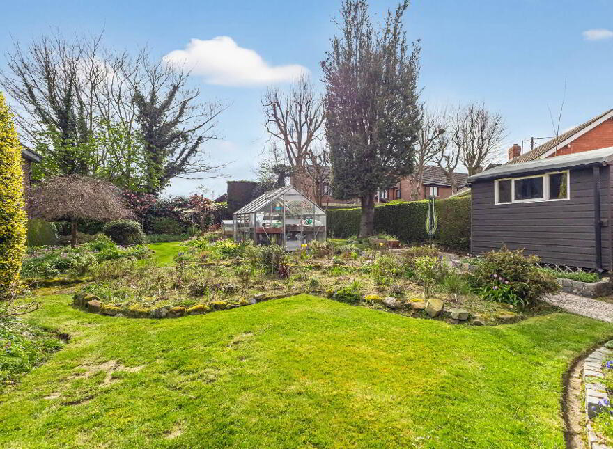 10 Waverley Avenue, Lisburn, BT28 1JS