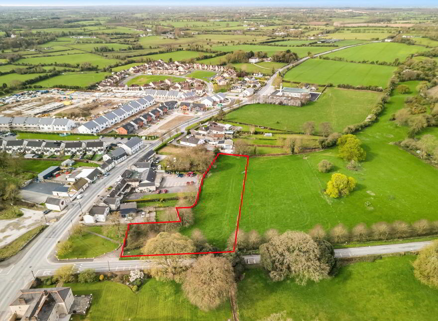 1 ACRE, Rathmolyon, Rathmolyon Village