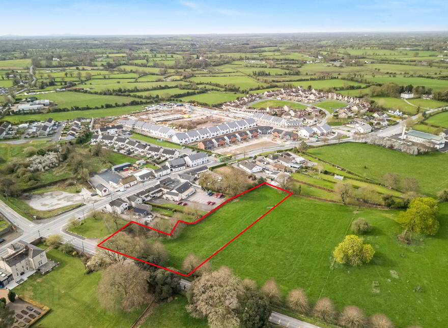 1 ACRE, Rathmolyon, Rathmolyon Village