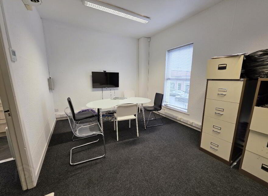 78 Bachelors Walk, Lisburn, BT28 1XN