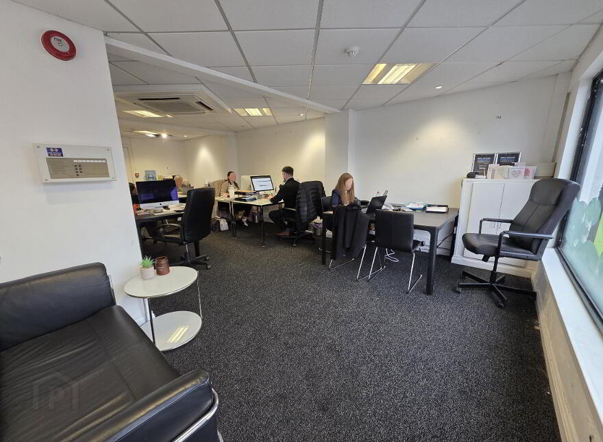 78 Bachelors Walk, Lisburn, BT28 1XN