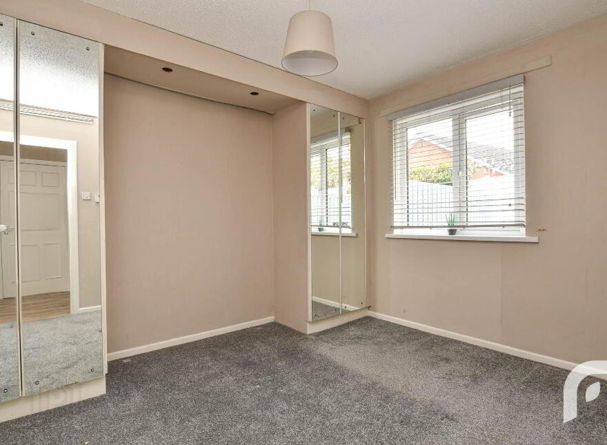 32 Grasmere Park, Carrickfergus, BT38 7TP