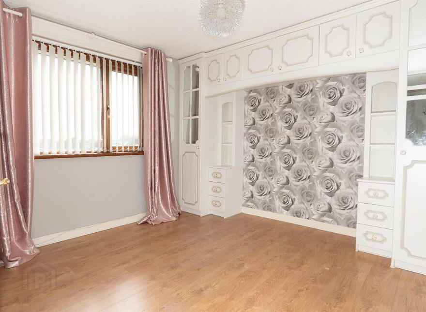 4 Glebetown Drive, Downpatrick, BT30 6QF