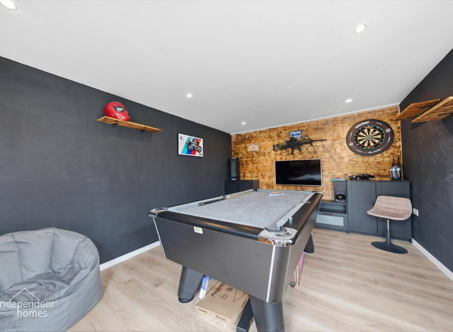 14 Ballyboley Road, Larne, BT40 2SY