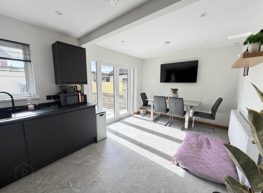 6 Greenland Gardens, Larne, BT40 1HF