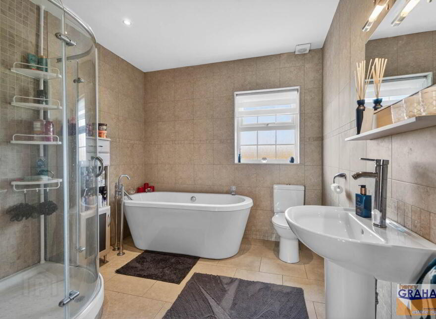 28j Lough Road, Upper Ballinderry, Lisburn, BT28 2JY