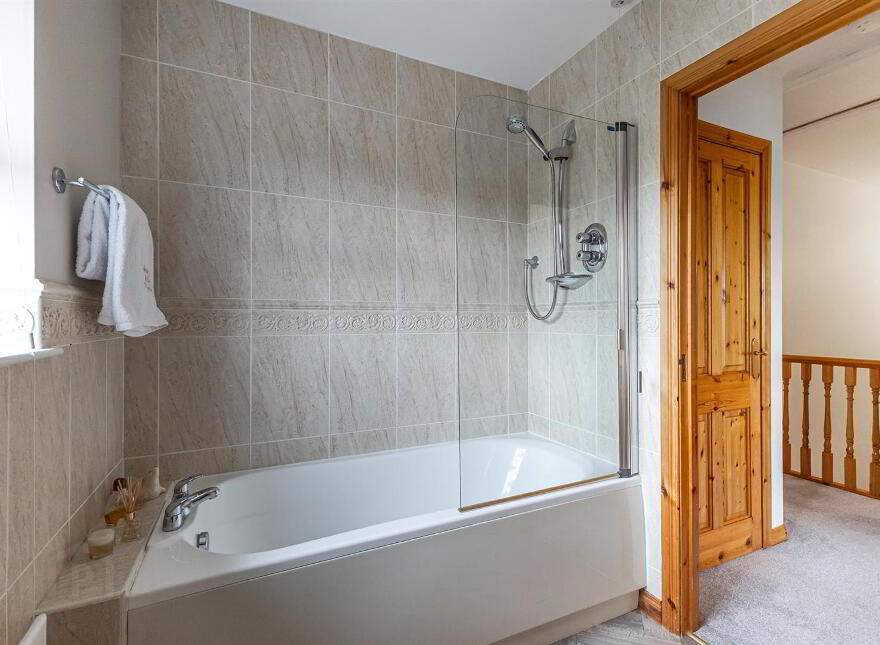 6 Dunkeld Chase, Bangor, BT19 6RL