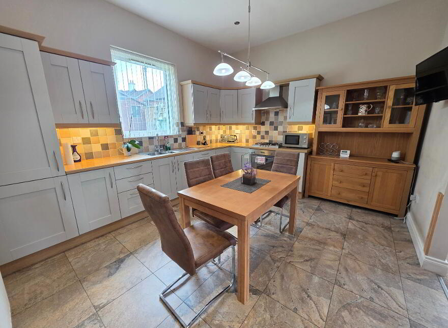 2 Lady Wallace Way, Lisburn, BT28 3WR