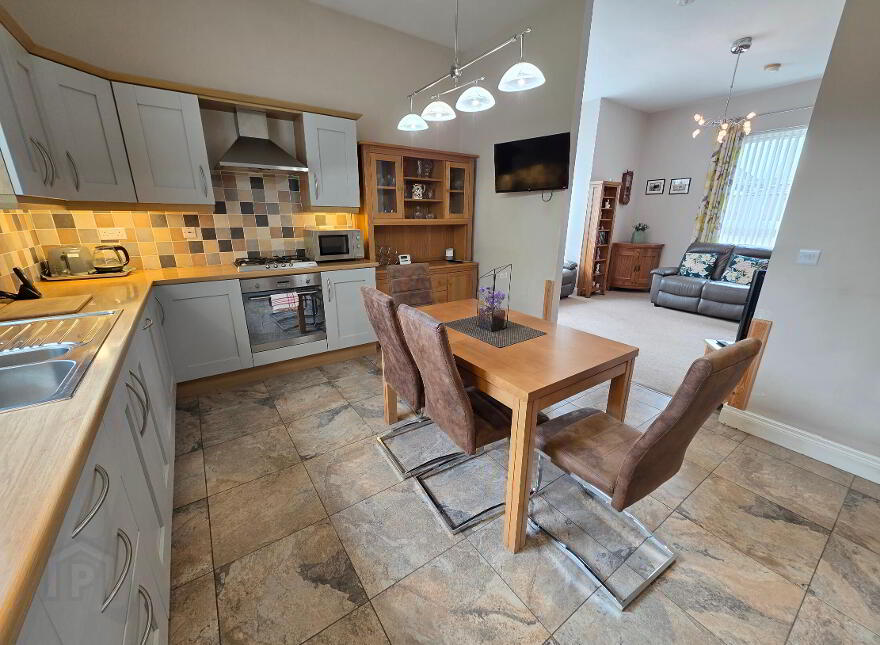 2 Lady Wallace Way, Lisburn, BT28 3WR