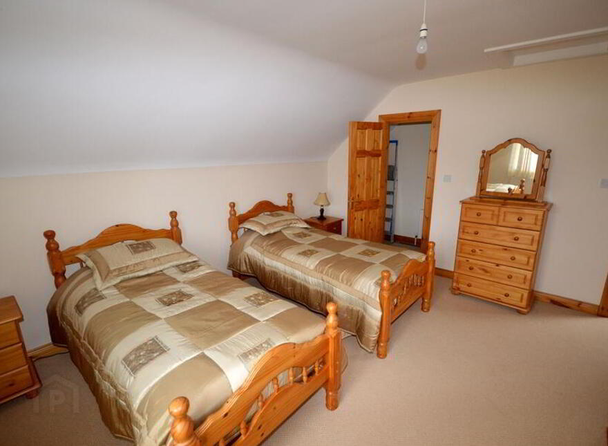 Church Road, Glenties, F94F853