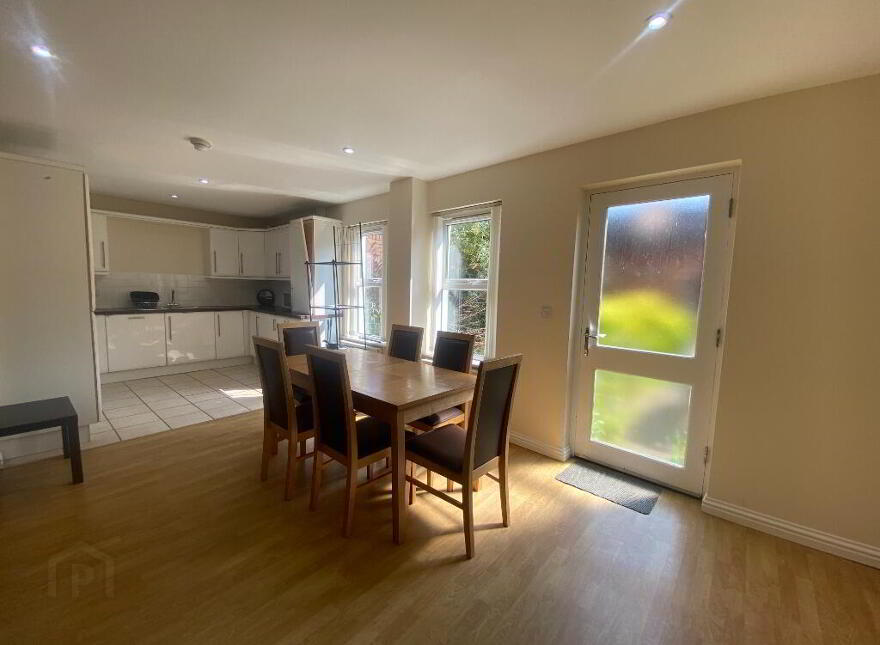 1A Ashley Courtyard, Fane Street, Belfast, BT9 7JS
