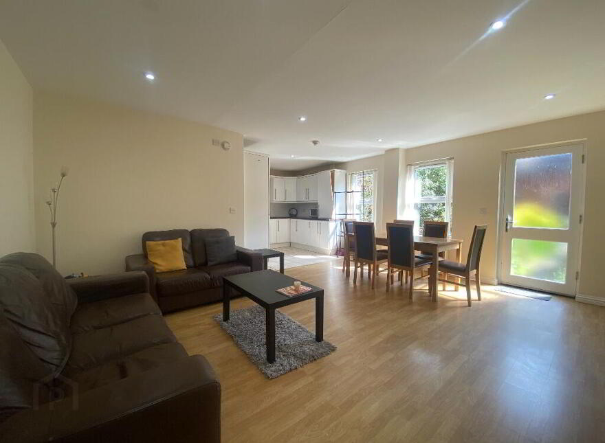 1A Ashley Courtyard, Fane Street, Belfast, BT9 7JS