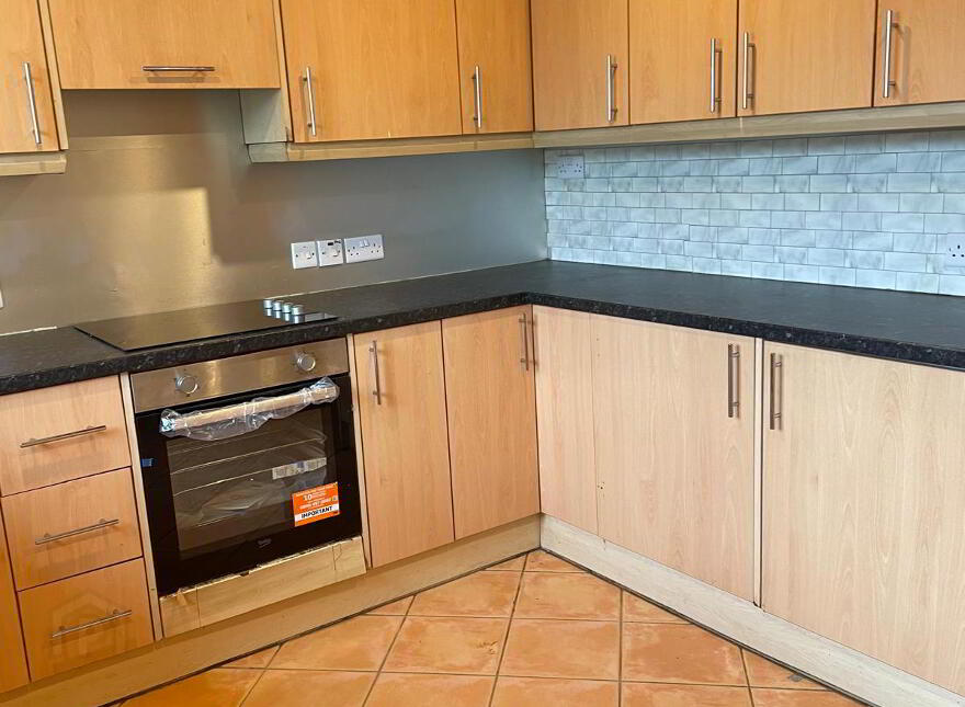 33 Antrim Road, Ballynahinch, BT24 8AN
