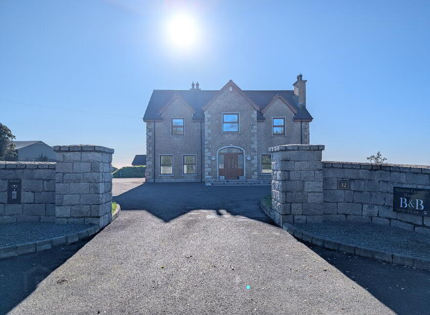 Mourne Country House, 32 Dougans Road, Kilkeel, BT34 4HN