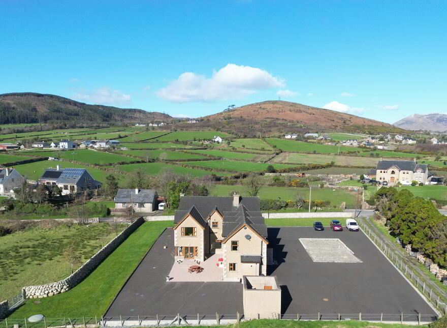 Mourne Country House, 32 Dougans Road, Kilkeel, BT34 4HN
