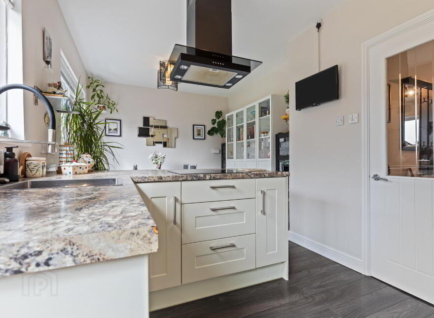 91 Roddens Crescent, Belfast, BT5 7JP