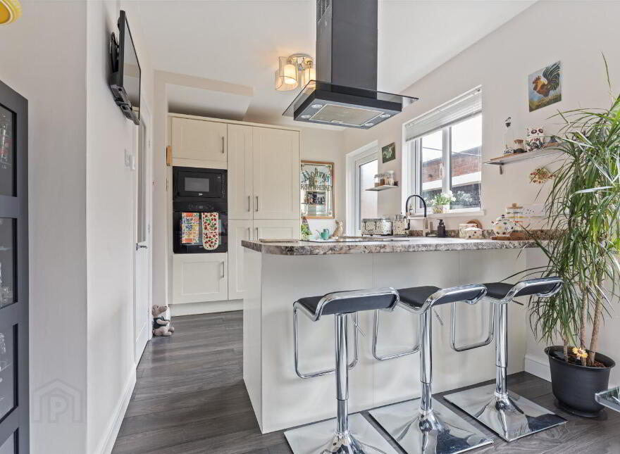 91 Roddens Crescent, Belfast, BT5 7JP