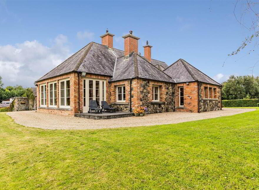 Millbrae House & Lodges, 3 Tullyrusk Road, Dundrod, Belfast, Glenavy, BT29 4JA