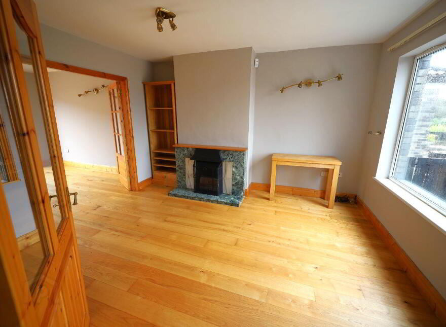 8 Owenabue View, Carrigaline, P43FH94