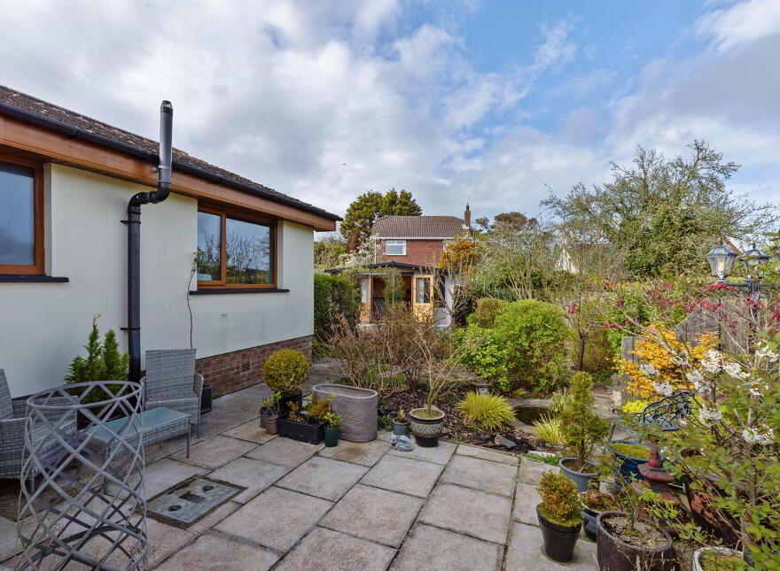 4 Brookfield Drive, Ballywalter, Newtownards, BT22 2QW