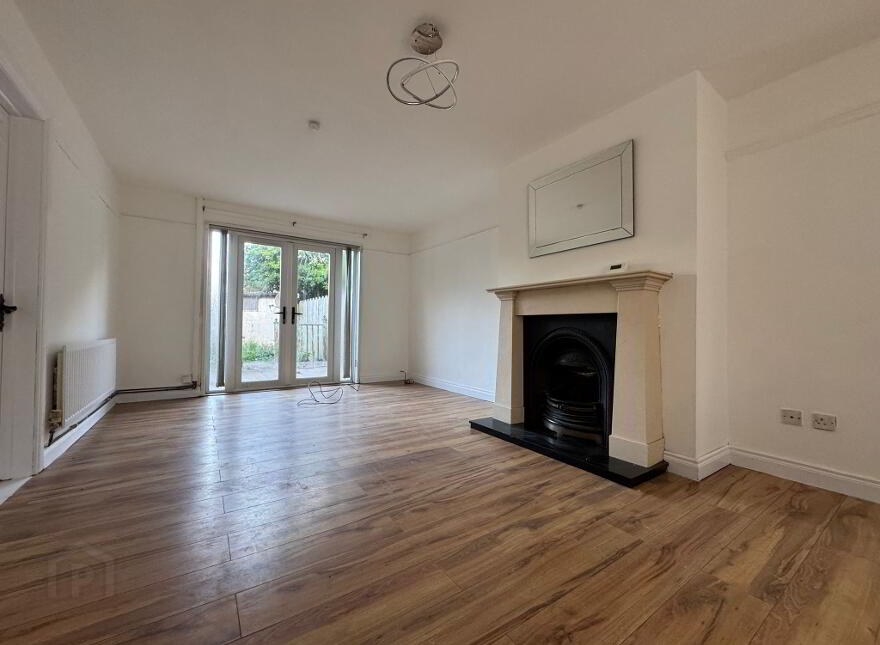 102 Sunnylands Avenue, Carrickfergus, BT38 8JT