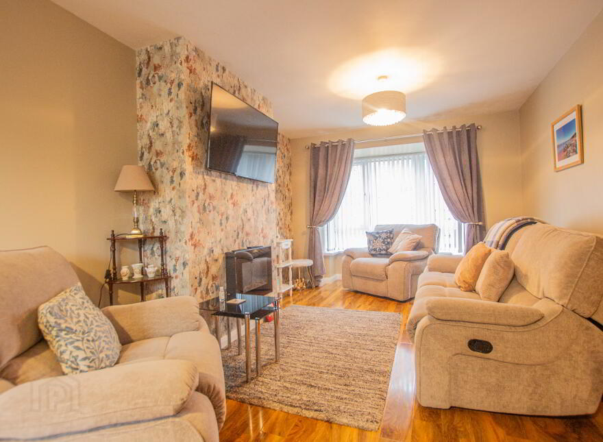 5 Causeway Court, Portrush, BT56 8SJ