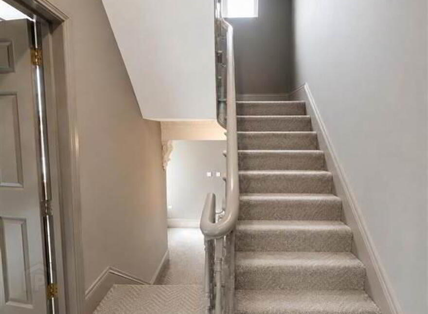 15 Haypark Avenue ( Newly Renovated HMO), Ormeau Road, Belfast, BT7 3FD