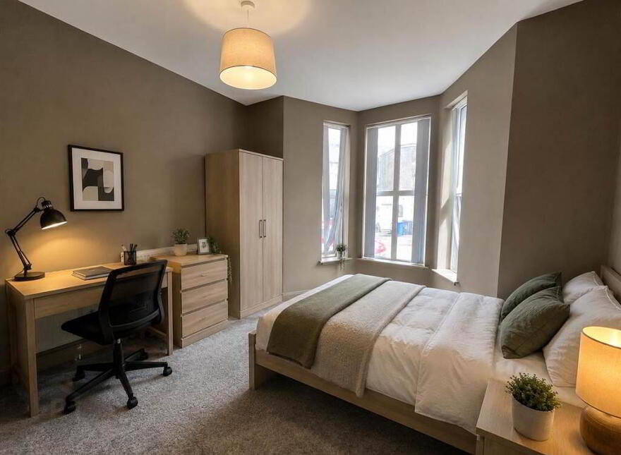 15 Haypark Avenue ( Newly Renovated HMO), Ormeau Road, Belfast, BT7 3FD